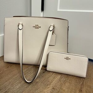 Coach purse and wallet